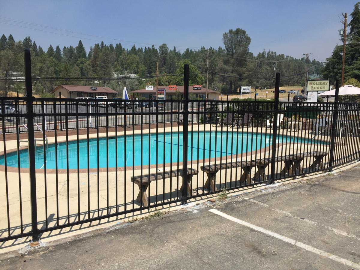 Holiday Lodge Grass Valley Bagian luar foto