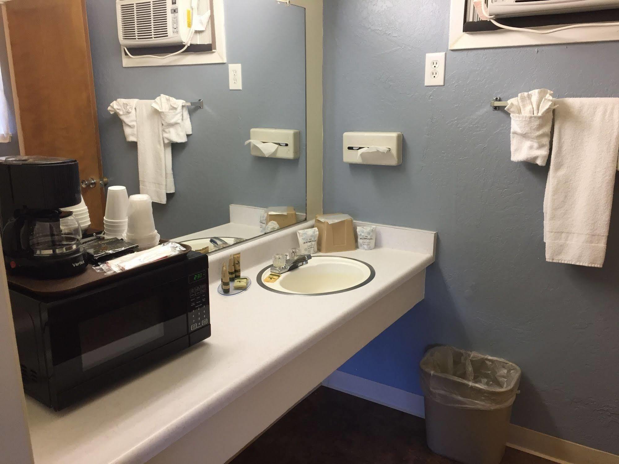 Holiday Lodge Grass Valley Bagian luar foto