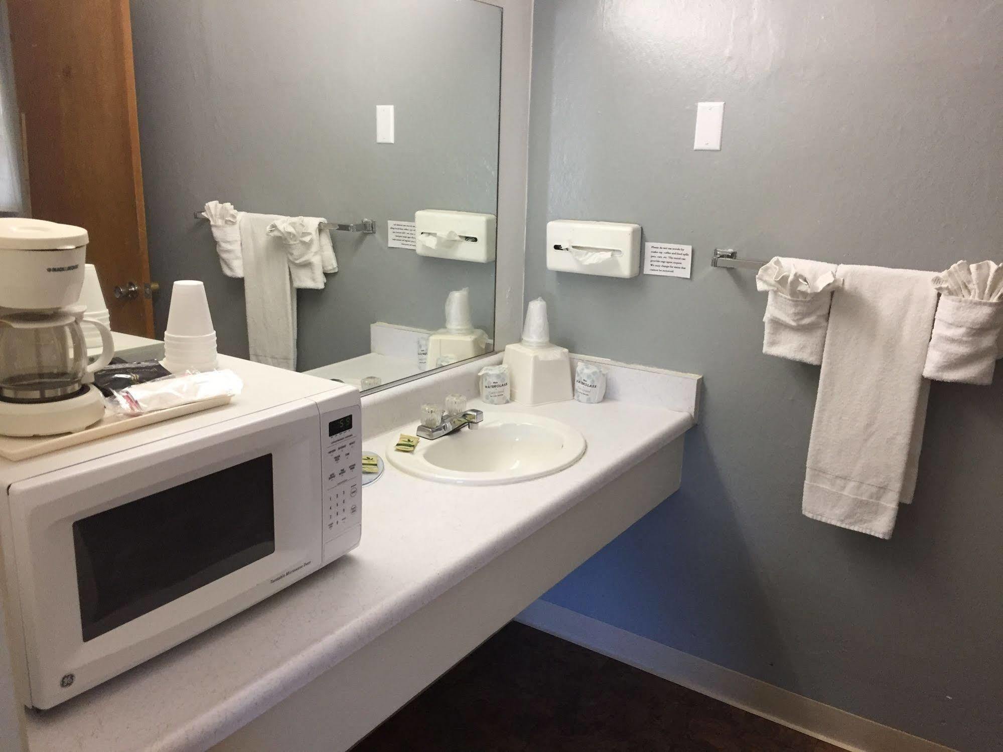 Holiday Lodge Grass Valley Bagian luar foto